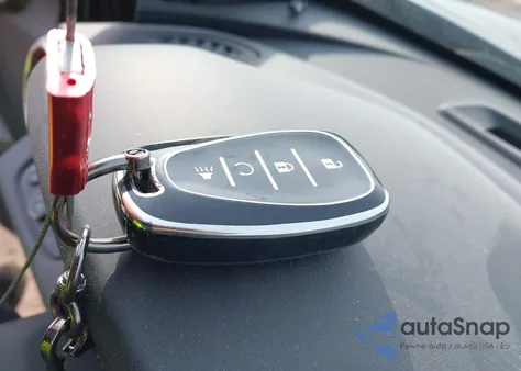 2025 Chevrolet Trax Fwd 2Rs z USA, uszkodzony, nr VIN KL77LJEP7SC092871